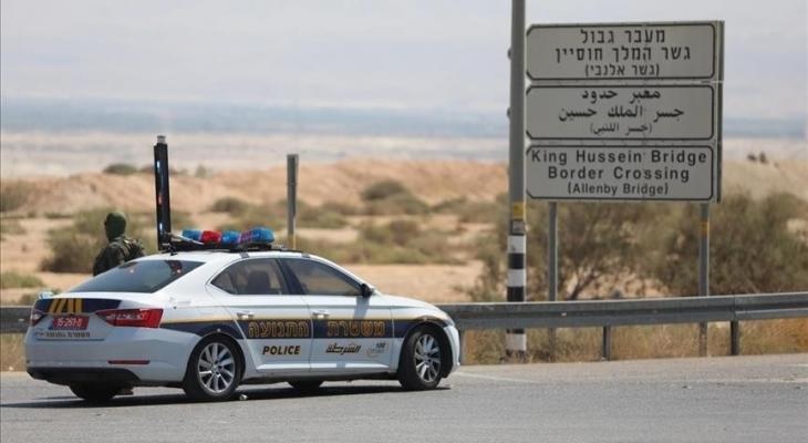 نتنياهو يوافق على إعادة فتح معبر الكرامة أمام الشاحنات