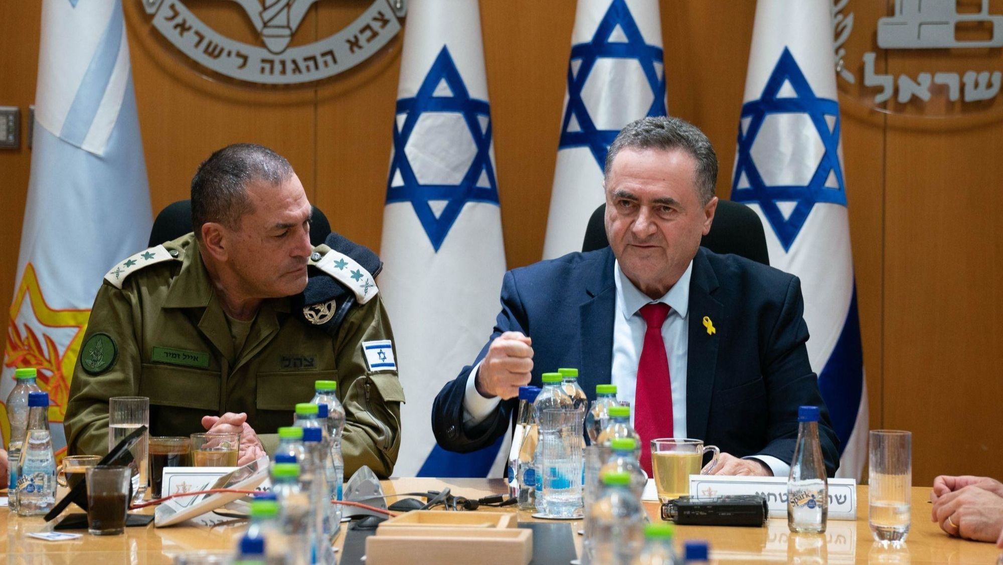 خلافات كاتس وزامير تعكس أزمة قيادية عميقة في إسرائيل