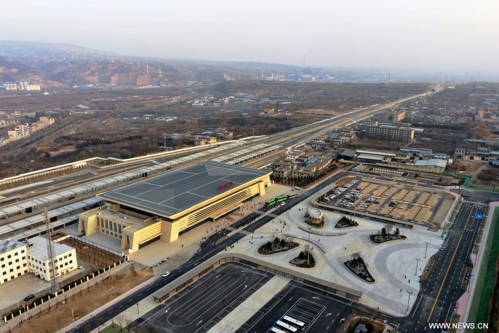 افتتاح وشيك لخط شيآن-يانآن للسكك الحديدية فائقة السرعة بشمال غربي الصين