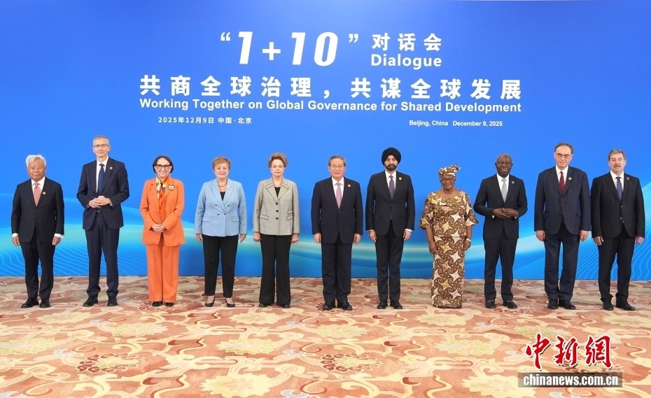 رئيس مجلس الدولة الصيني يدعو إلى انفتاح متبادل أكبر بين الأسواق