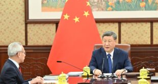 الرئيس شي يستمع إلى تقرير من الرئيس التنفيذي لمنطقة ماكاو الإدارية الخاصة