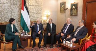 الرئيس محمود عباس يلتقي أمين عام الحزب الديمقراطي الإيطالي
