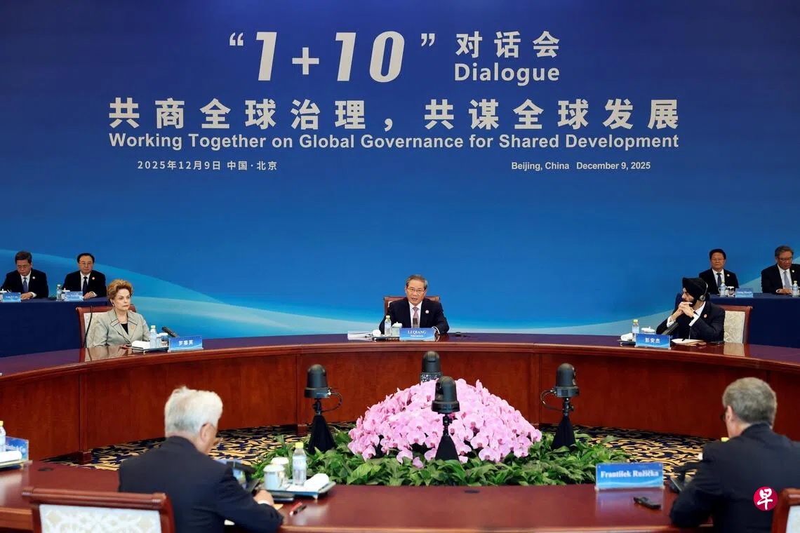 رئيس مجلس الدولة: الصين ستواصل فتح سوقها الضخمة أمام العالم