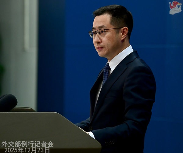 الصين تحث الولايات المتحدة على وقف الإجراءات الخاطئة المتعلقة بـ"القائمة المشمولة" بشأن الطائرات بدون طيار