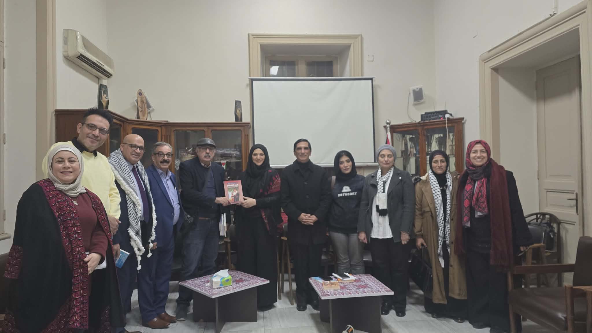 الاتحاد العام للمرأة الفلسطينية – فرع مصر ينظم لقاءً أدبيًا وطنيًا على هامش معرض القاهرة الدولي للكتاب