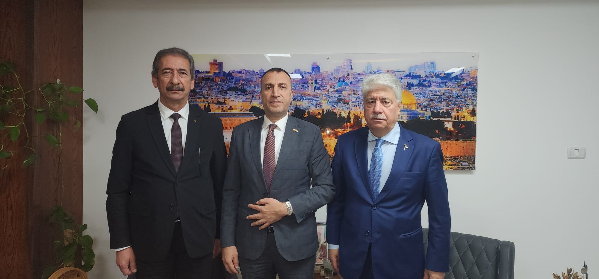 خلال لقائه سفير فنزويلا ، د. مجدلاني : التدخل الامريكي في فنزويلا امتداد لسياسة ادارة ترامب الهادفة لسلب الشعوب ارادتها وثرواتها