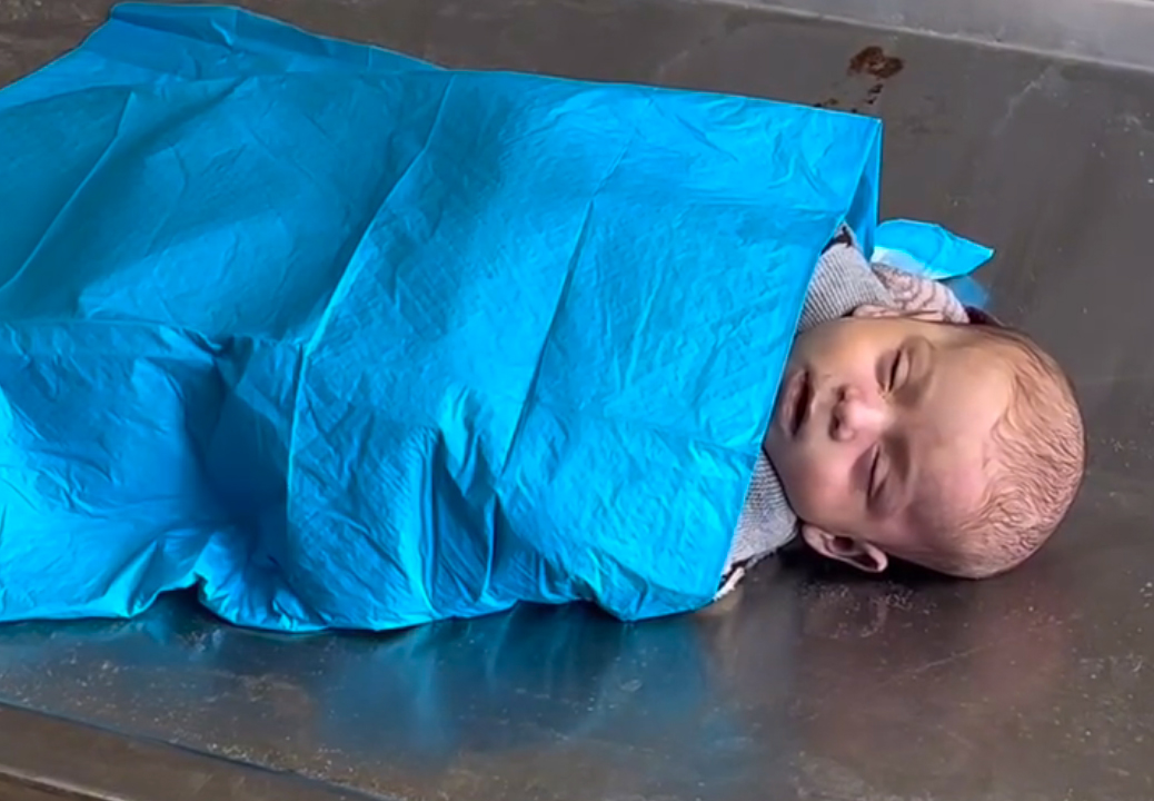 وفاة رضيعة نتيجة البرد القارس في مدينة غزة