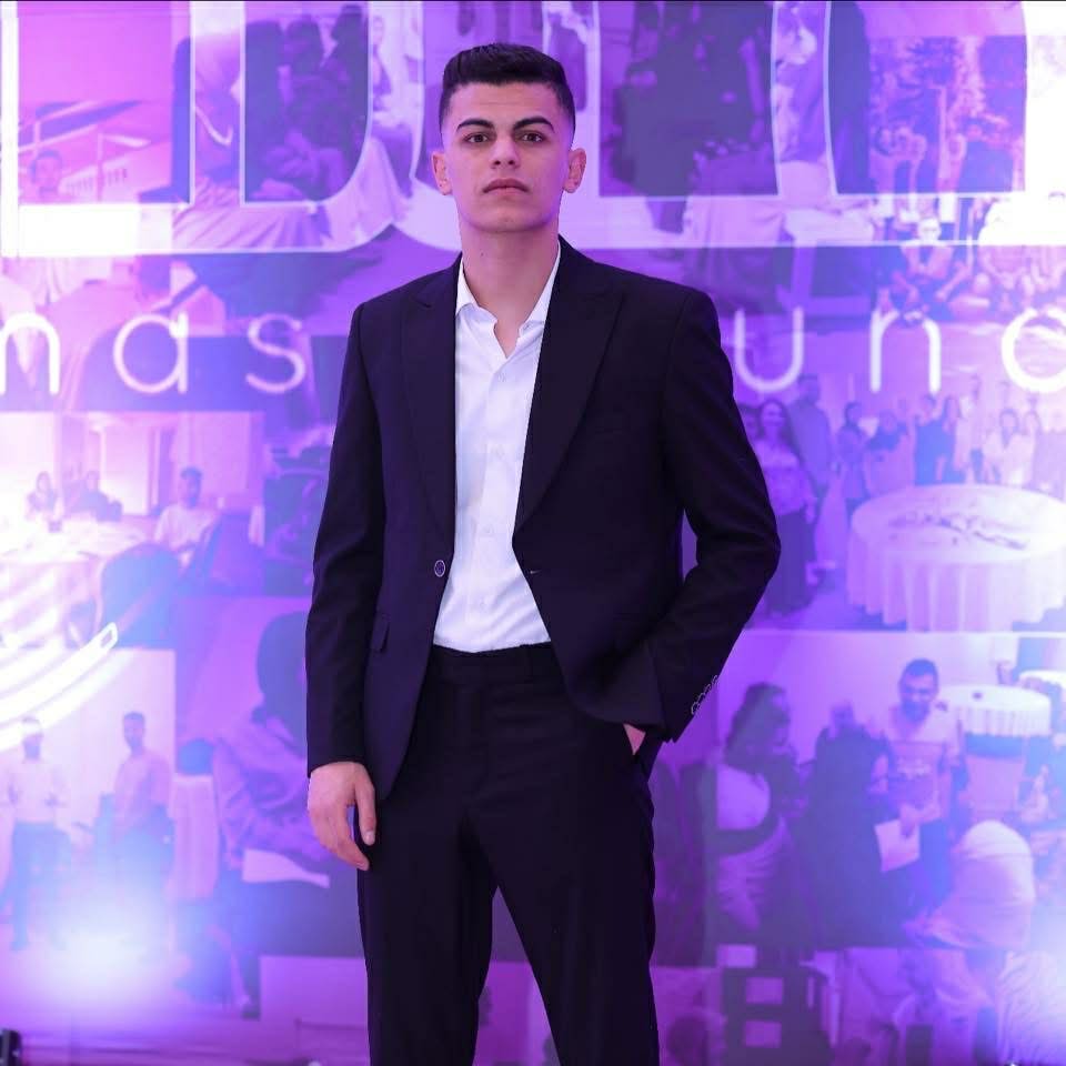 ورقة سياسات: بين الولاء العائلي وكفاءة الأداء