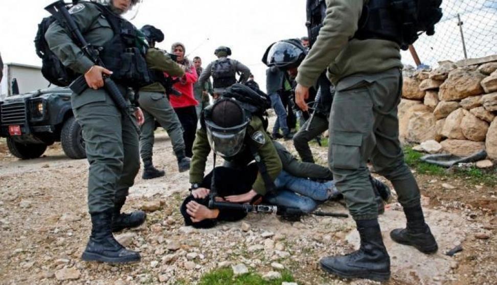 جيش الاحتلال يعتدي على شاب خلال اقتحام بيت ايبا غرب نابلس