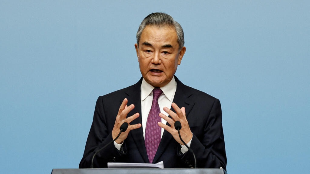 وزير الخارجية الصيني يبرز الإنجازات التي حققتها التبادلات الشعبية الصينية-الإفريقية