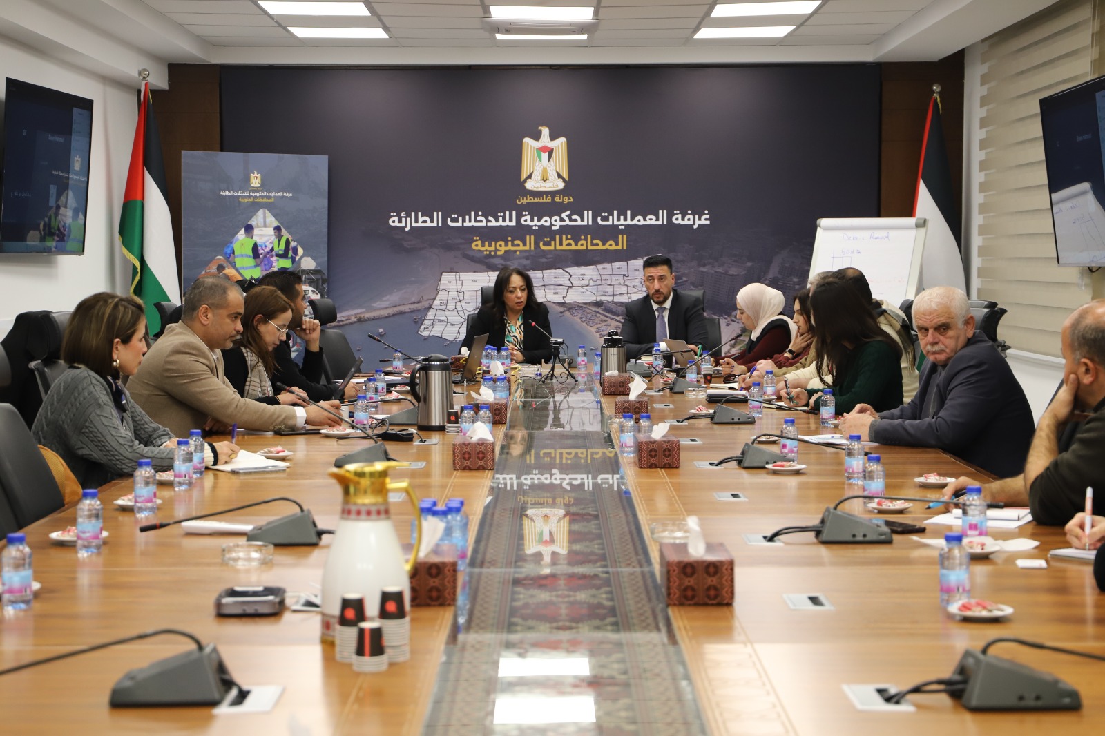 غرفة العمليات الحكومية ووزارة الأشغال العامة والإسكان تطلقان حملة "المأوى حق غزة"