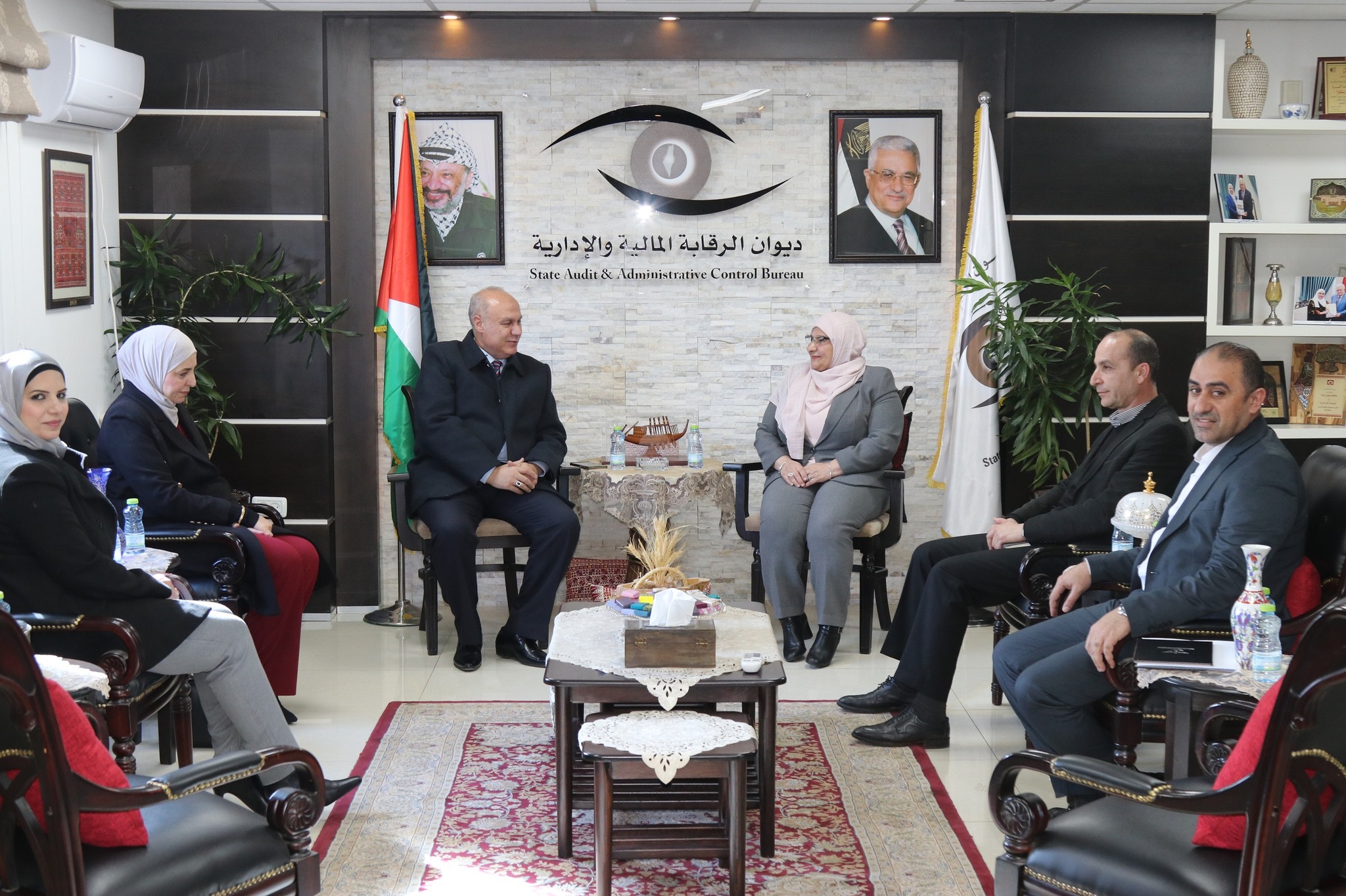 رئيس ديوان الرقابة السيدة أمل فرج تستقبل وزير الثقافة عماد حمدان