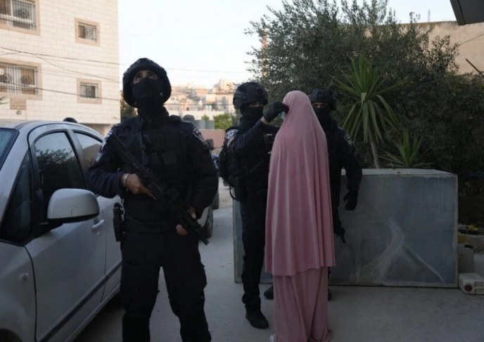 الاحتلال يعتقل أسيرة محررة