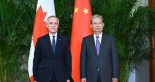 كبير المشرعين الصينيين يلتقي رئيس وزراء كندا