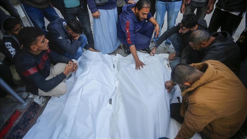 14 شهيدًا و17 إصابة في غزة خلال 24 ساعة