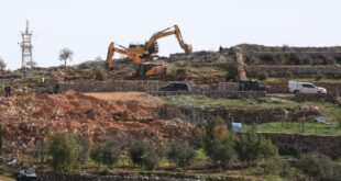 الاحتلال يجرف أراضي المواطنين في ترمسعيا شمال رام الله