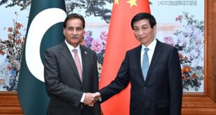 كبير المستشارين السياسيين الصينيين يلتقي رئيس الجمعية الوطنية الباكستانية