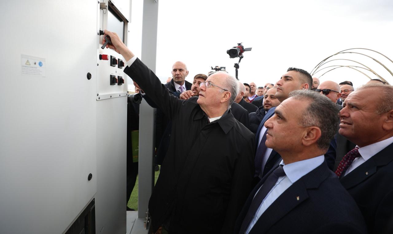 رئيس الوزراء يفتتح أكبر محطة للطاقة الشمسية في فلسطين "نور طوباس" بقدرة 24 ميغاواط