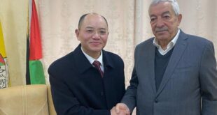 محمود العالول يودع السفير الصيني تسنغ جيشين بمناسبة انتهاء مهامه