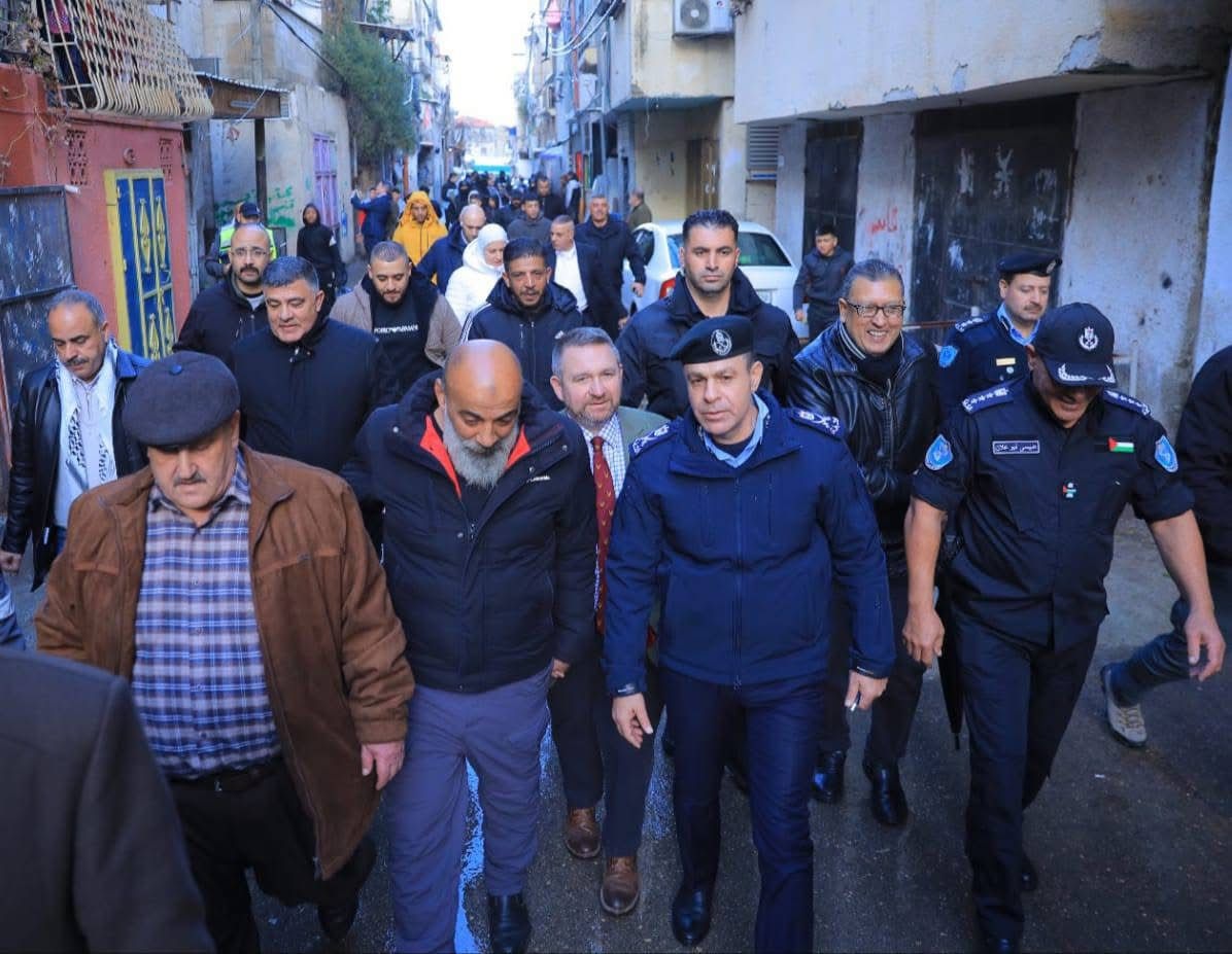 اللواء علام السقا : المخيم نموذج يحتذى به في الالتزام بالنظام والقانون وشريك حقيقي في تحقيق الأمن والاستقرار