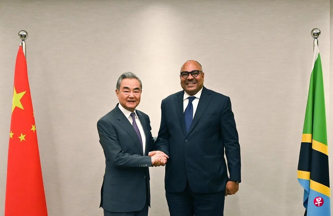 الصين وتنزانيا تتعهدان بمواءمة استراتيجيات التنمية