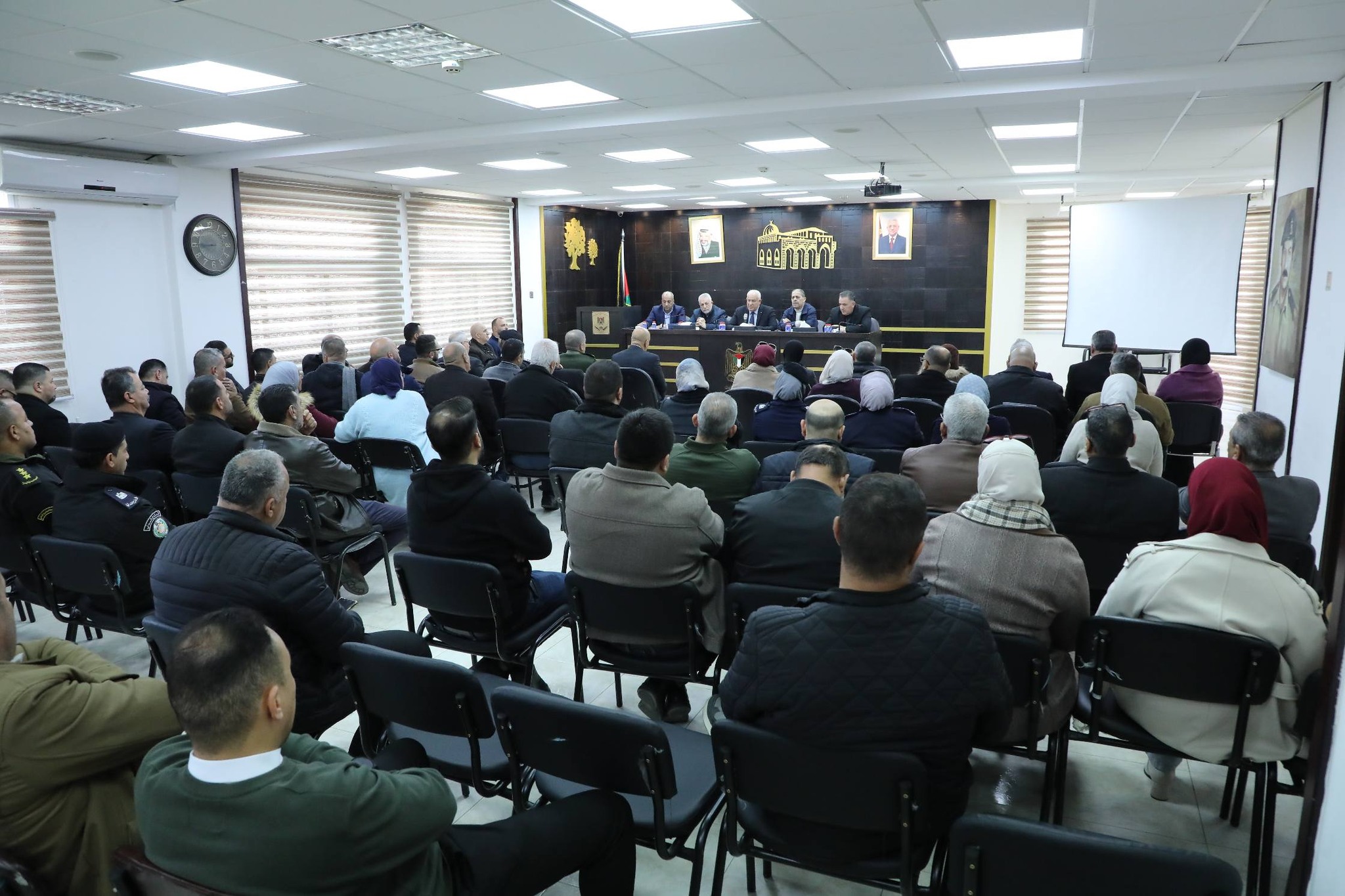 وزير الداخلية اللواء زياد هب الريح يتفقد محافظة سلفيت ويلتقي المحافظ مصطفى طقاطقة