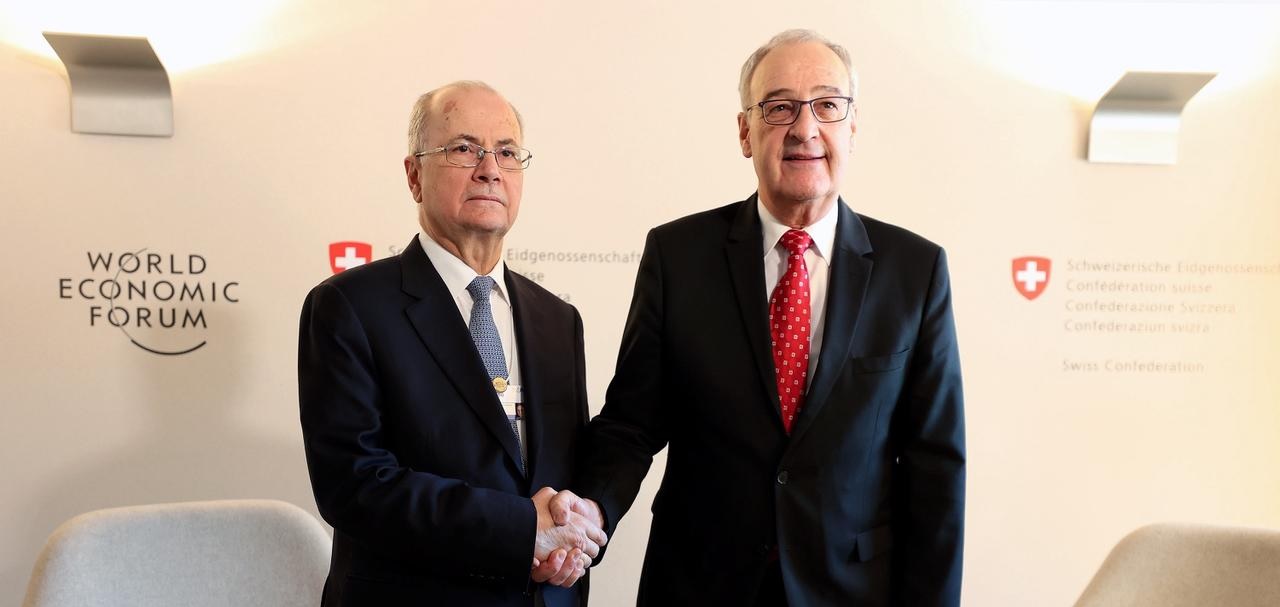 رئيس الوزراء يبحث مع رئيس الاتحاد ووزير الخارجية السويسريين سبل دعم فلسطين