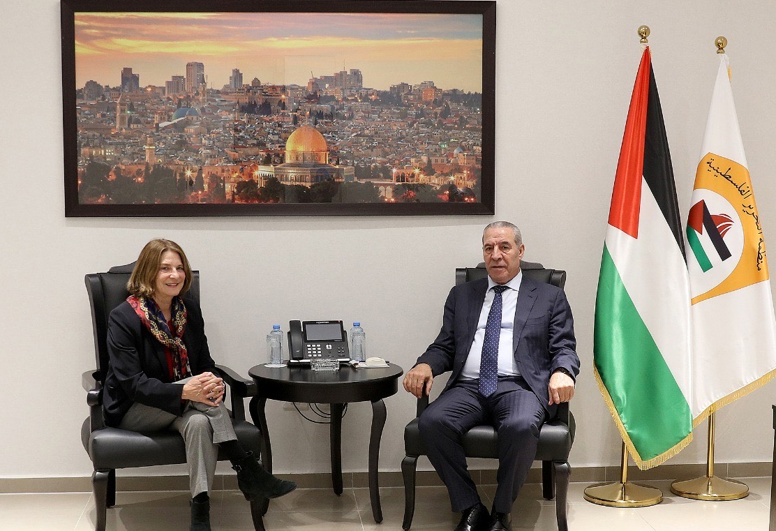 نائب الرئيس حسين الشيخ يبحث مع النرويج المستجدات الراهنة