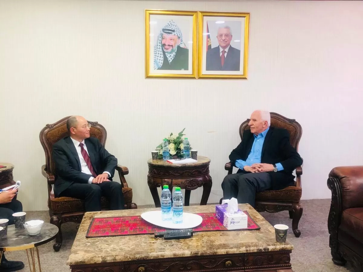 عزام الأحمد يلتقي السفير الصيني تسنغ جيشين بمناسبة انتهاء مهام عمله