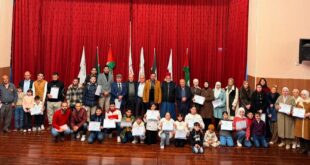 أسرة نادي أحباب اللغة العربية الفلسطيني ودائرة الأنشطة المجتمعية والثقافية في بلدية الخليل تخرّجان منتسبي دورة الخطابة