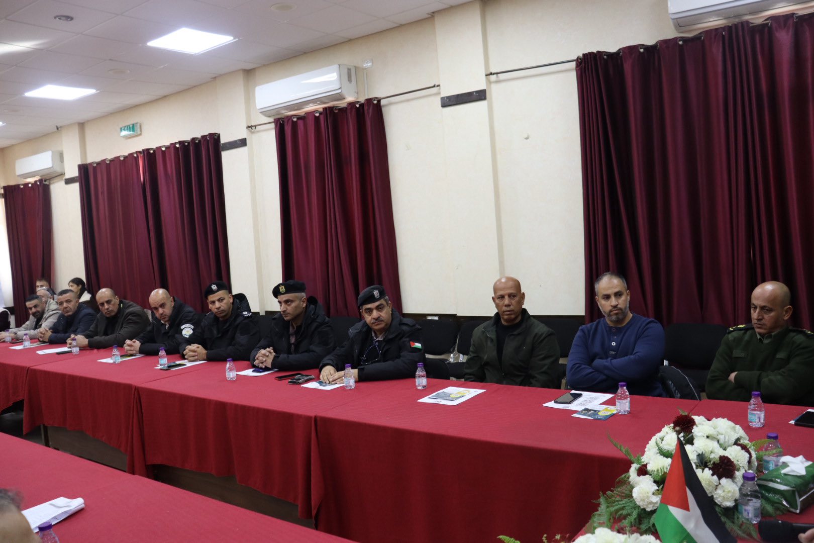 محافظ جنين كمال أبو الرب يفتتح اللقاء التوعوي الذي تنظمه اللجنة المركزية للانتخابات