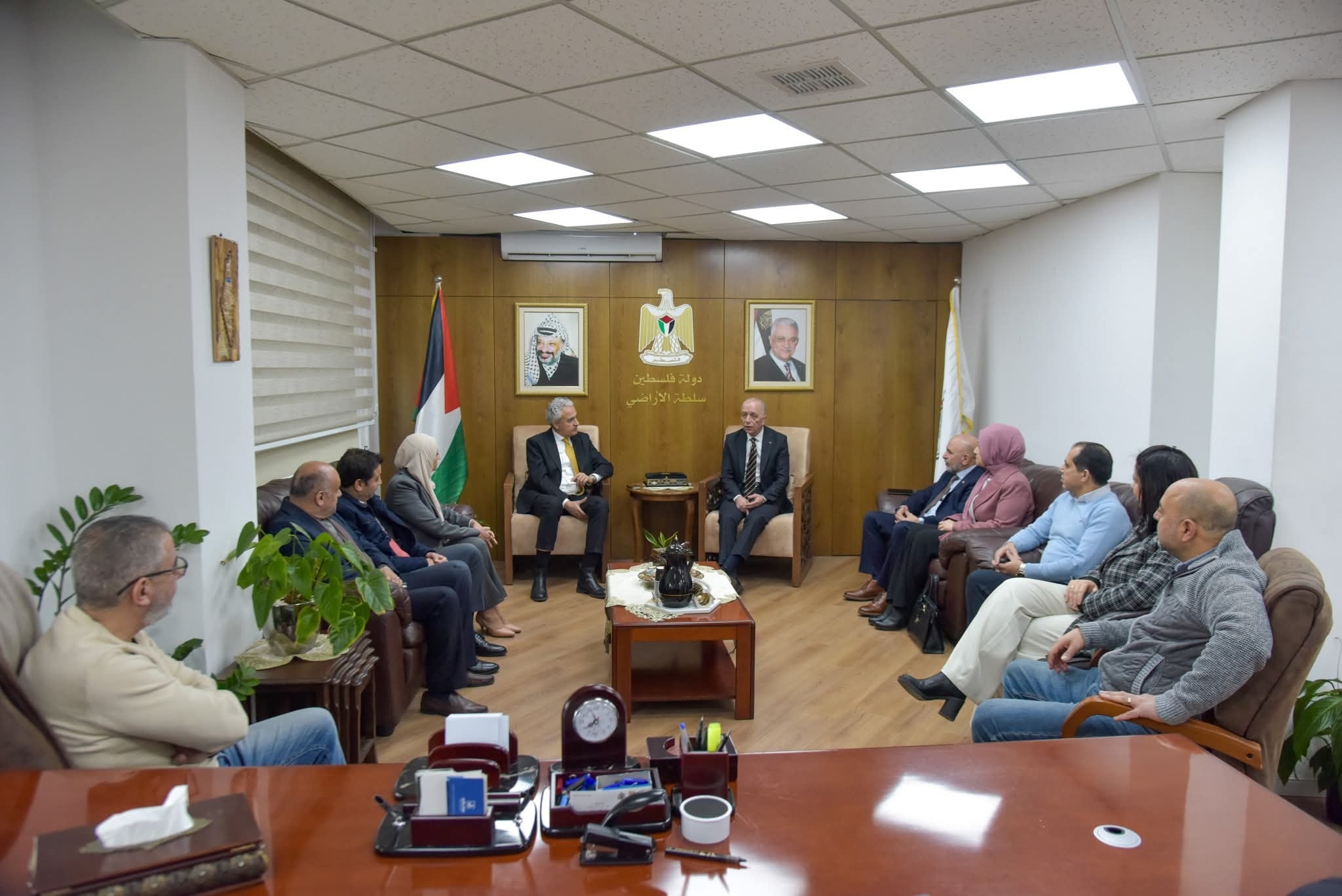 سلطة الأراضي ووزارة الاتصالات والاقتصاد الرقمي وبلدية رام الله يوقعون مذكرة تفاهم