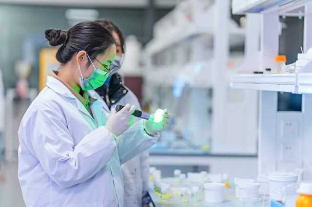 الصين : فريق بحثي دولي يطور تقنية نقش تتجنب إتلاف أشباه موصلات الإلكترونيات البصرية