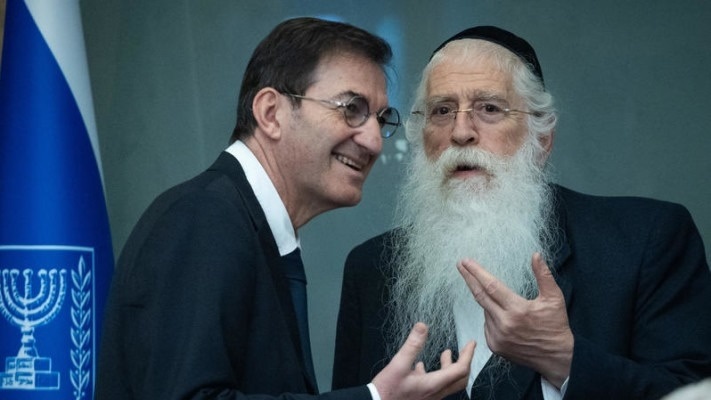 مصير حكومة نتنياهو قد يتحدد خلال ساعات على خلفية قانون الإعفاء من التجنيد