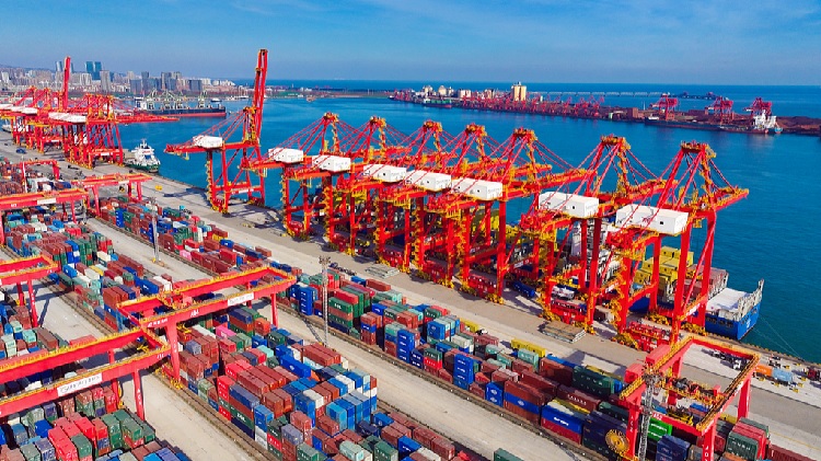 خبير اقتصادي أيرلندي يشرح أسباب نجاح نموذج الحكم الصيني