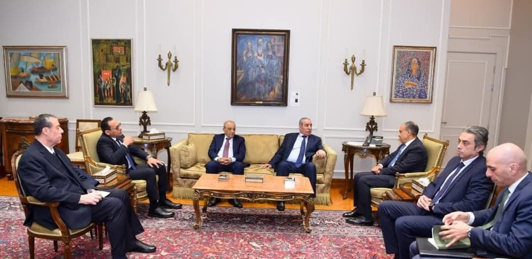 حسين الشيخ يلتقي وزير الخارجية المصري ومدير المخابرات