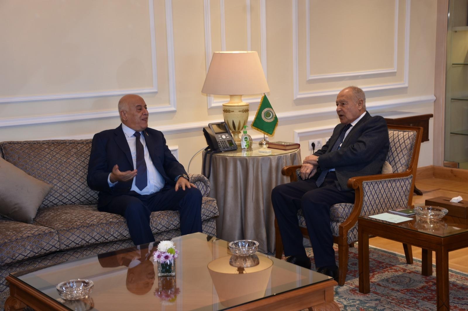 الفريق جبريل الرجوب يُطلع أبو الغيط على آخر الأوضاع السياسية الفلسطينية