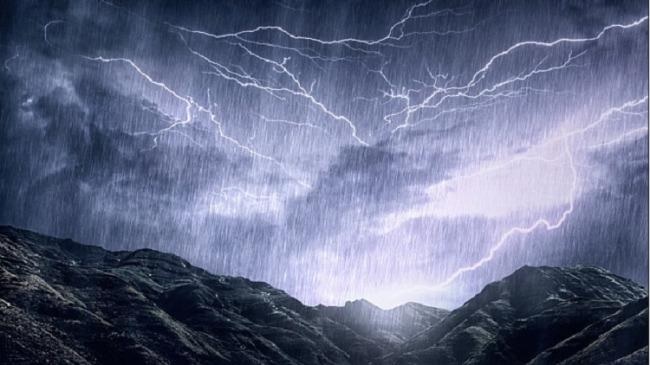 باحثون صينيون يطورون نظاما للتنبؤ بالطقس شديد الحمل الحراري قبل أربع ساعات من حدوثه