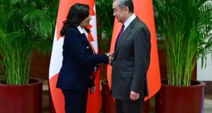 وزير الخارجية الصيني : الصين مستعدة للسعي لعلاقات مستقرة وسليمة مع كندا