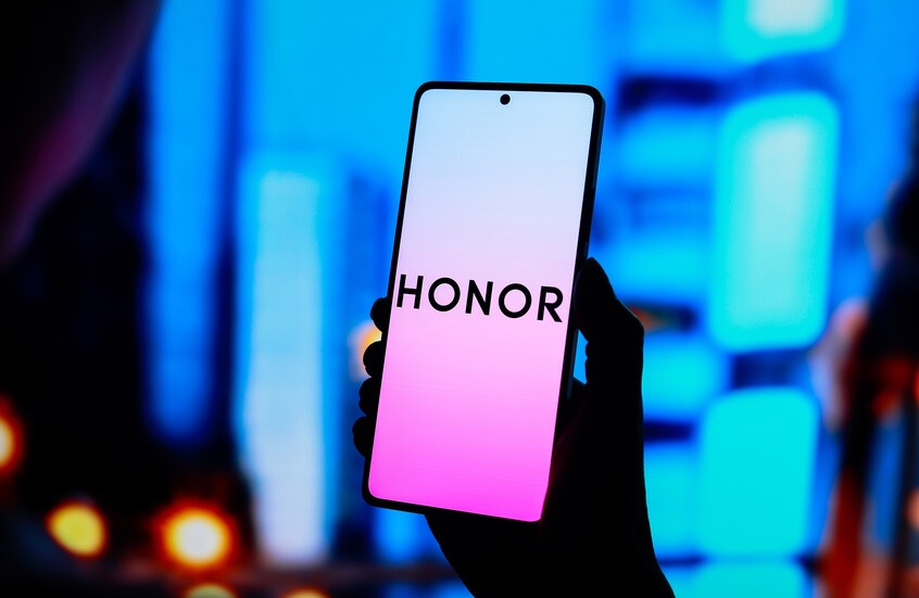 Honor تتحدى آبل وسامسونغ بهاتف نحيف ومتطور