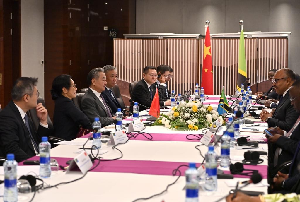 وزير الخارجية الصيني يطرح مقترحات لمواصلة تعميق التعاون بين الصين وإفريقيا