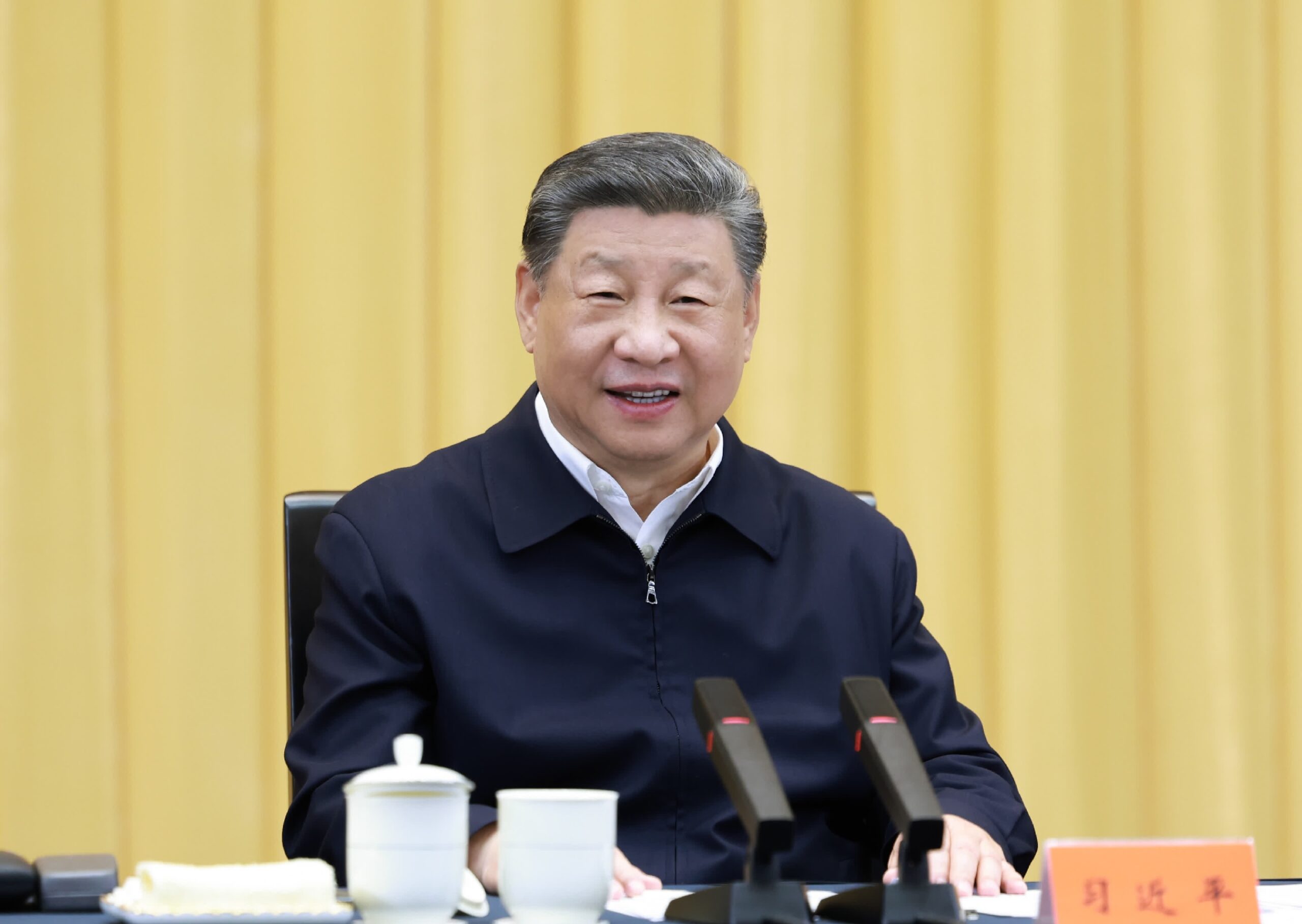 رئيس الصين شي جين بينغ يرد على رسالة من معلمين وطلاب في وفد شبابي أمريكي للتبادل التعليمي