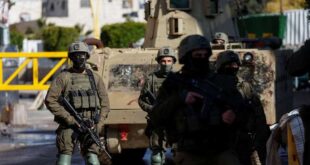 لليوم الثالث : الاحتلال يواصل مداهمة المنطقة الجنوبية في الخليل ويعتقل 7 مواطنين