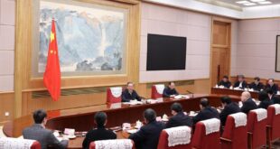 رئيس مجلس الدولة الصيني يترأس ندوة لالتماس الآراء بشأن مسودتي تقرير عمل الحكومة والخطة الخمسية الـ15