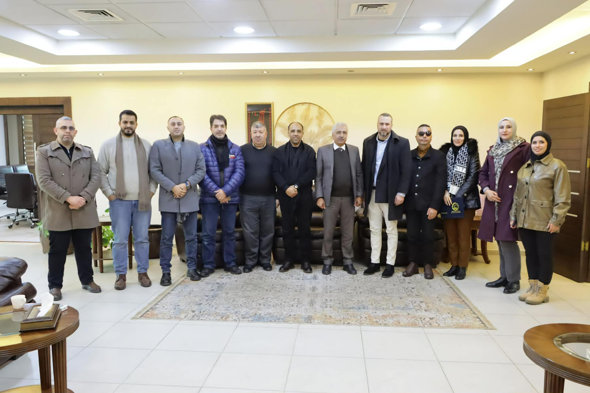 جامعة بوليتكنك فلسطين والجمعية العربية يوقعان اتفاقية شراكة لتعزيز التأهيل المجتمعي