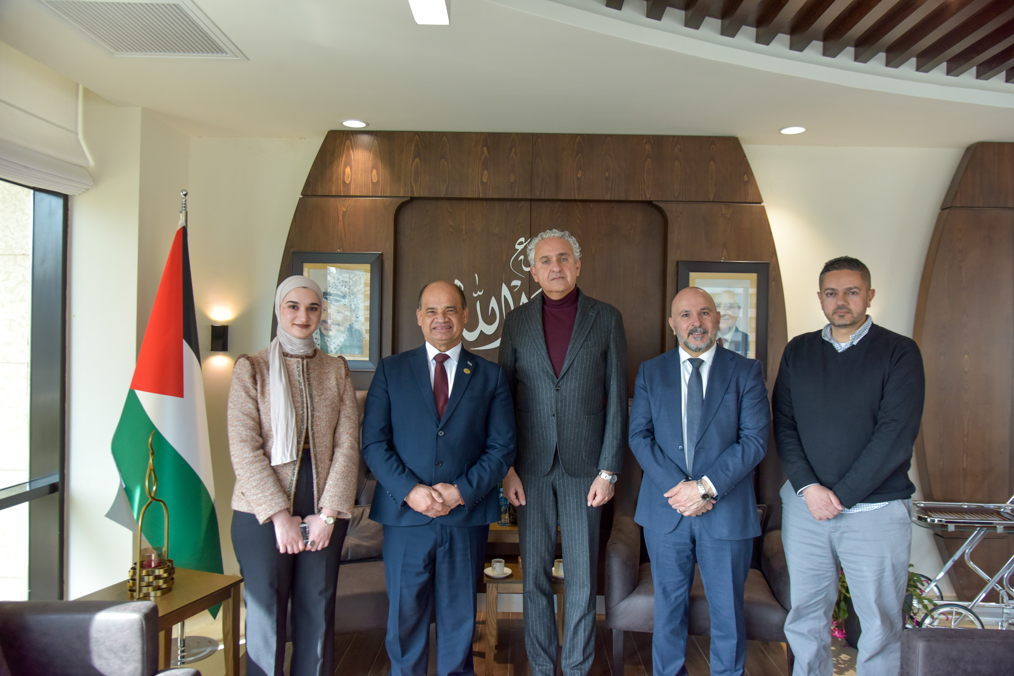 الأمن الوطني في بيت لحم يزور المركز الروسي للعلوم والثقافة