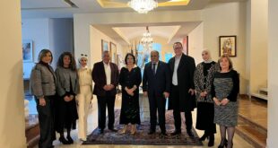 السفير الفلسطيني في لبنان والسفير السابق في اقليم كردستان زارا المركز الوطني للعيون