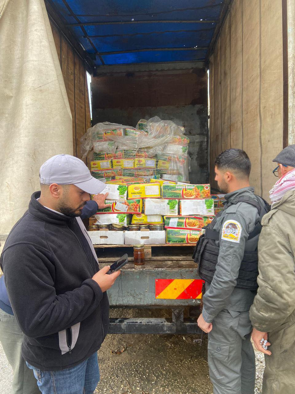 الأمن الوقائي يضبط موادا غير صالحة للاستهلاك في نابلس