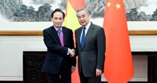 وزير الخارجية الصيني يلتقي المبعوث الخاص للأمين العام للجنة المركزية للحزب الشيوعي الفيتنامي