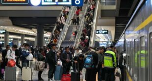 السكك الحديدية الصينية تتعامل مع 258 مليون رحلة ركاب منذ بداية ذروة السفر بمناسبة عيد الربيع لعام 2026